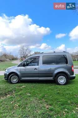 Минивэн Volkswagen Caddy 2013 в 