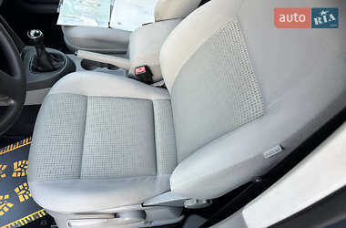 Минивэн Volkswagen Caddy 2009 в 