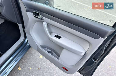Минивэн Volkswagen Caddy 2009 в 