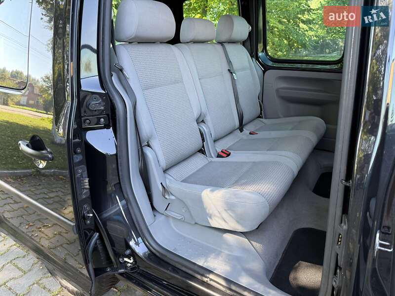 Минивэн Volkswagen Caddy 2005 в Черновцах