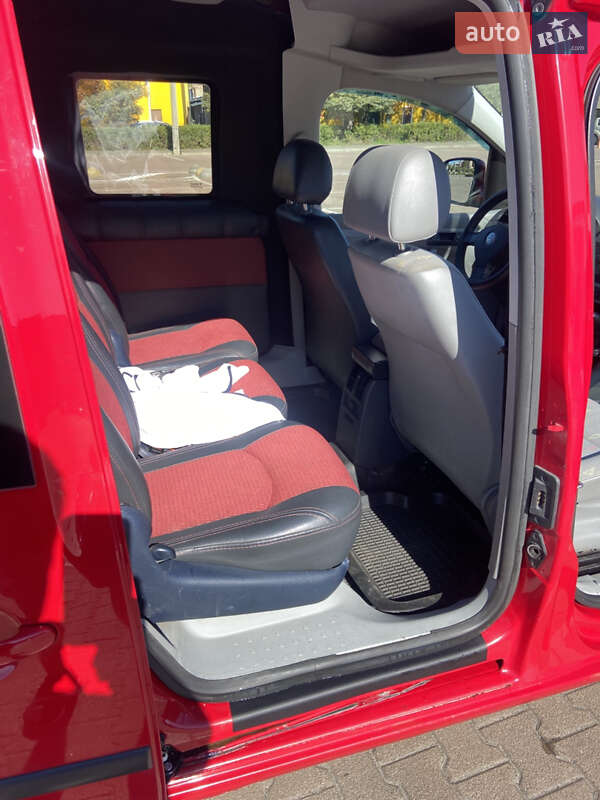 Минивэн Volkswagen Caddy 2007 в Житомире