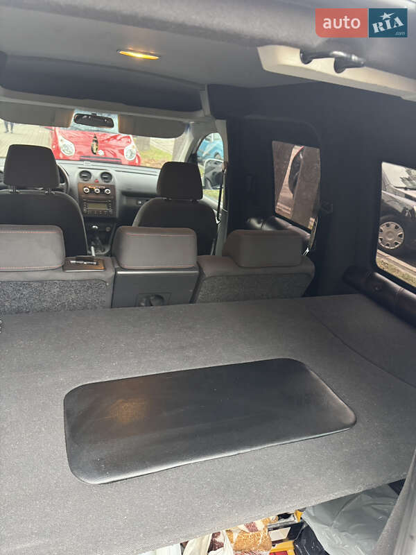 Минивэн Volkswagen Caddy 2011 в Ровно