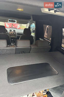 Минивэн Volkswagen Caddy 2011 в 