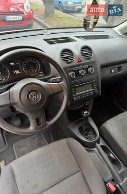 Минивэн Volkswagen Caddy 2011 в 