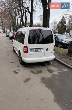 Минивэн Volkswagen Caddy 2011 в 