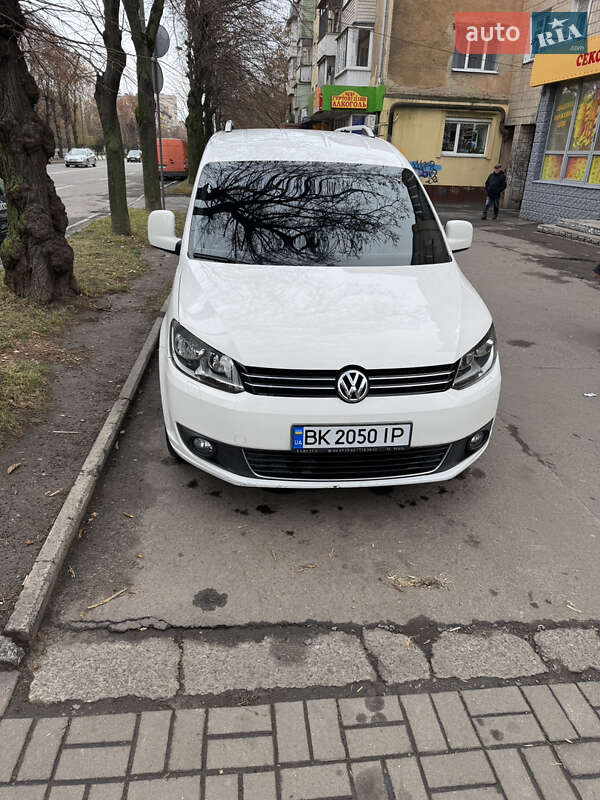 Минивэн Volkswagen Caddy 2011 в Ровно