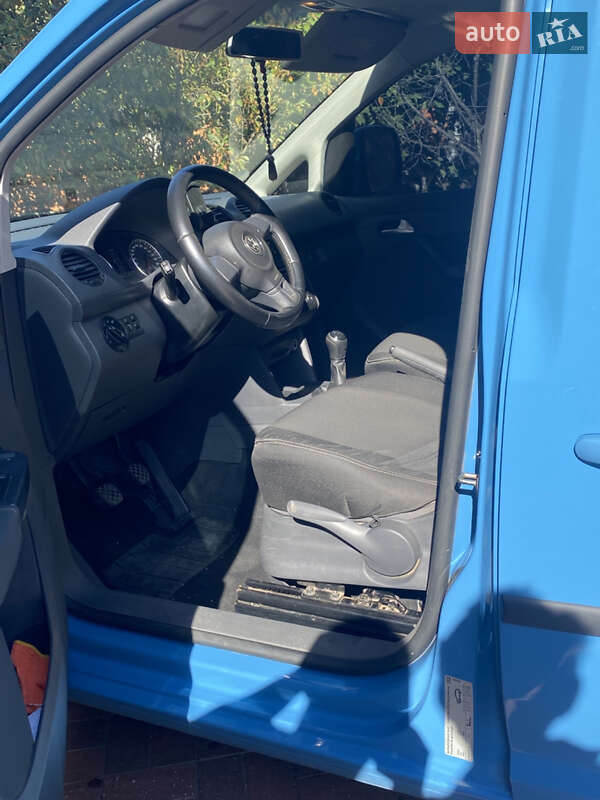 Минивэн Volkswagen Caddy 2012 в Кропивницком