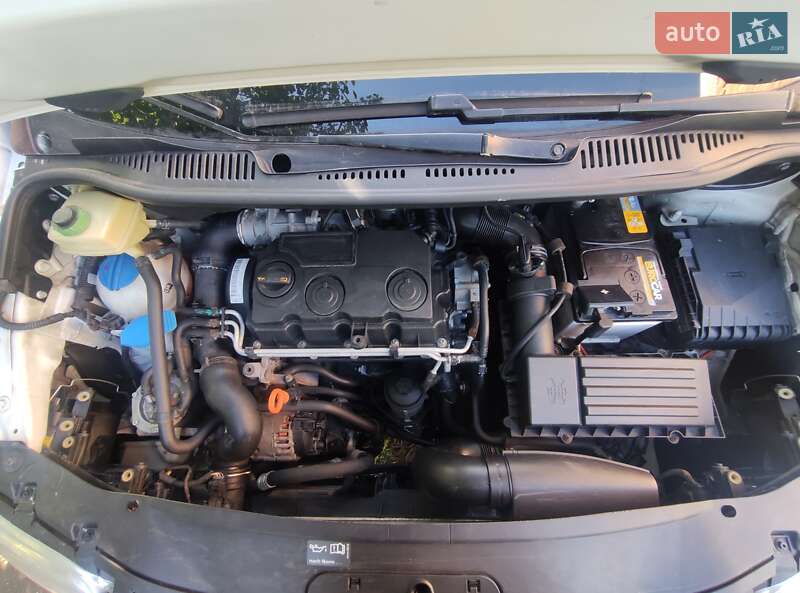 Минивэн Volkswagen Caddy 2010 в Виннице