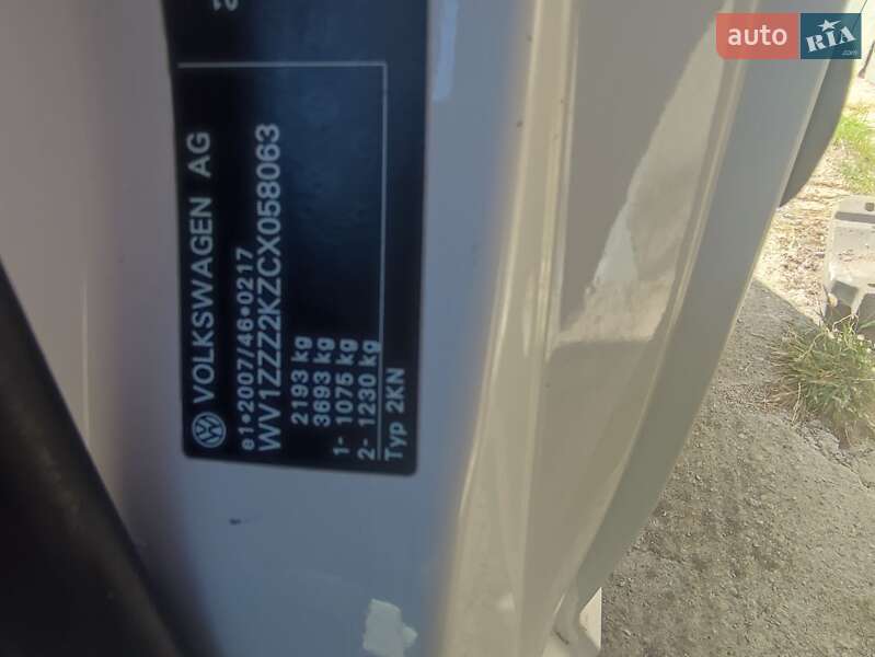 Мінівен Volkswagen Caddy 2011 в Києві