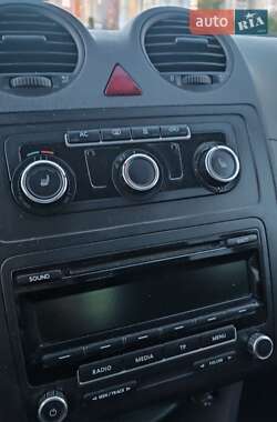 Минивэн Volkswagen Caddy 2011 в Киеве