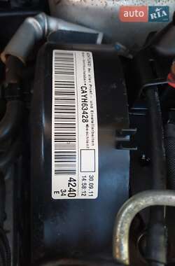 Минивэн Volkswagen Caddy 2011 в Киеве