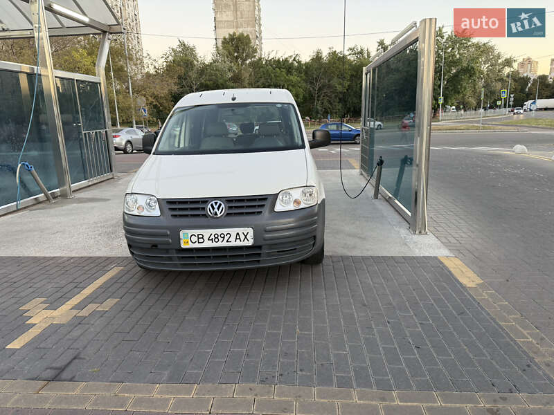 Вантажопасажирський фургон Volkswagen Caddy 2007 в Києві