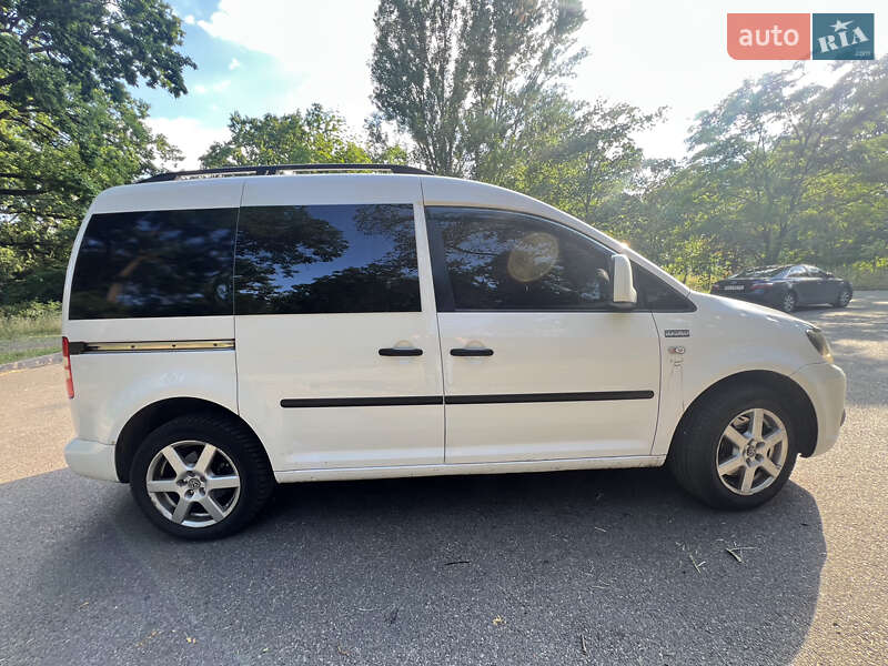 Volkswagen Caddy 2013