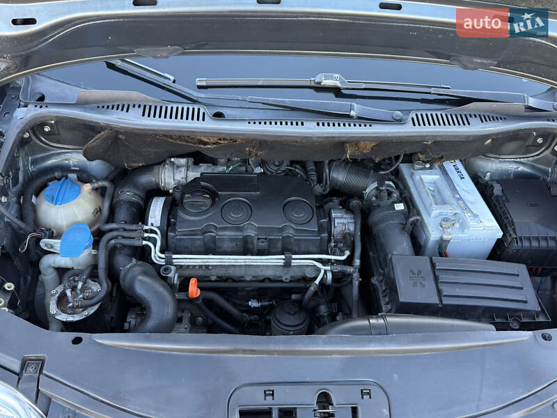 Минивэн Volkswagen Caddy 2008 в Ровно