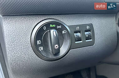 Минивэн Volkswagen Caddy 2008 в 