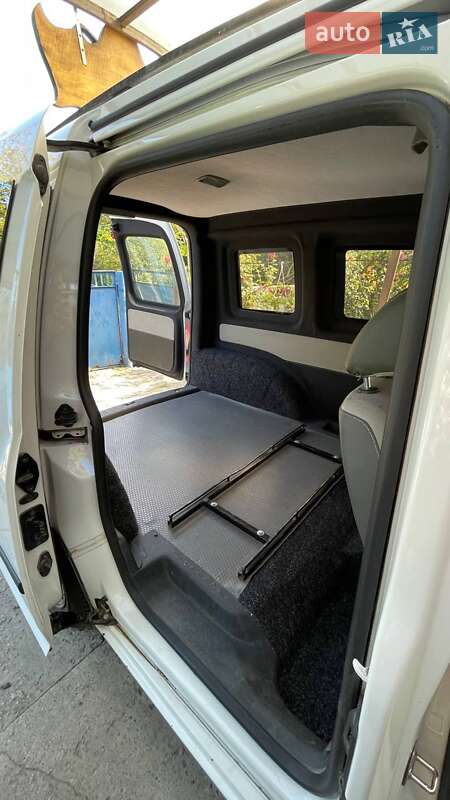 Минивэн Volkswagen Caddy 2015 в Ржищеве