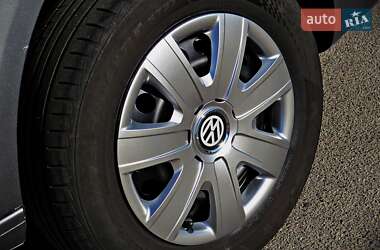 Минивэн Volkswagen Caddy 2011 в 