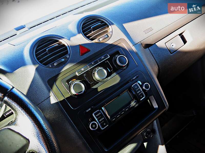Минивэн Volkswagen Caddy 2011 в Черкассах