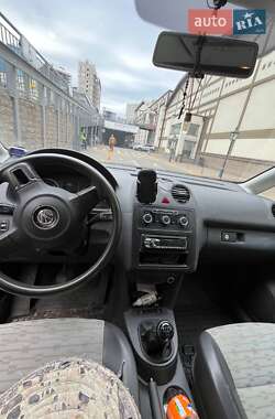 Минивэн Volkswagen Caddy 2013 в 