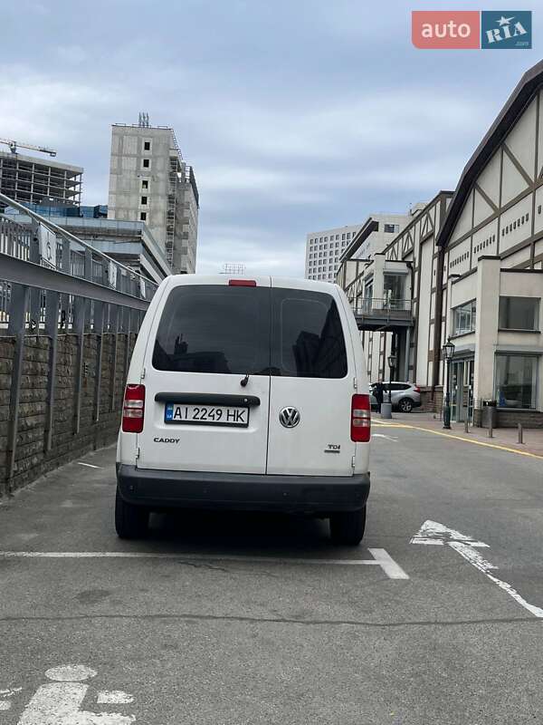 Минивэн Volkswagen Caddy 2013 в Киеве