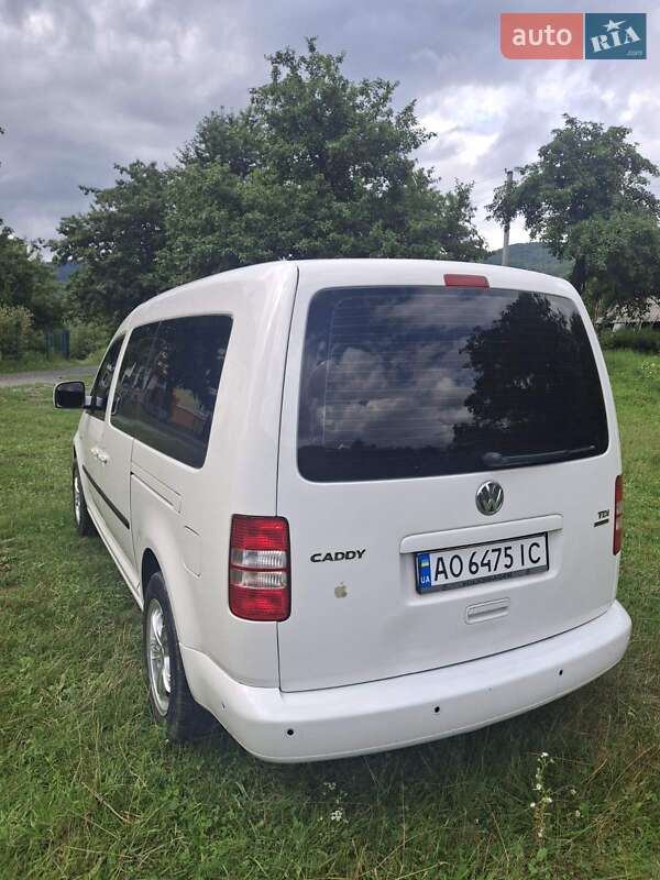 Минивэн Volkswagen Caddy 2013 в Ужгороде