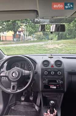 Минивэн Volkswagen Caddy 2013 в 
