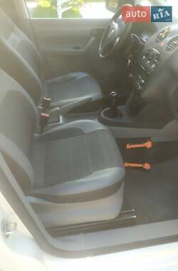 Минивэн Volkswagen Caddy 2008 в 