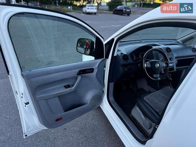 Минивэн Volkswagen Caddy 2009 в Белой Церкви