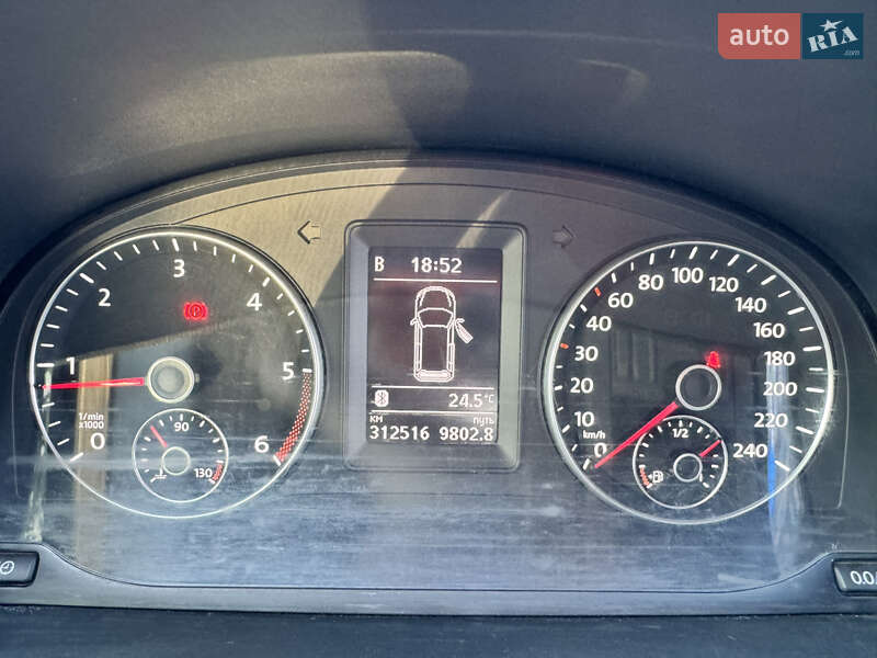Грузопассажирский фургон Volkswagen Caddy 2015 в Кривом Роге