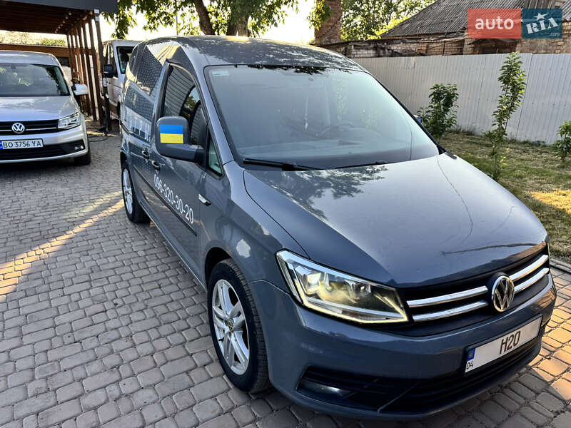 Грузопассажирский фургон Volkswagen Caddy 2015 в Кривом Роге