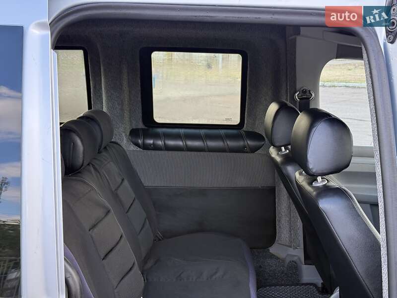 Минивэн Volkswagen Caddy 2004 в Николаеве
