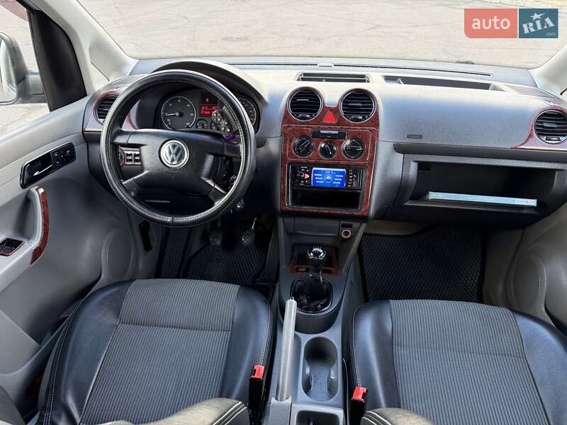 Минивэн Volkswagen Caddy 2004 в Николаеве