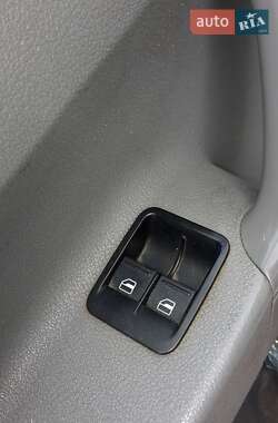 Минивэн Volkswagen Caddy 2009 в 
