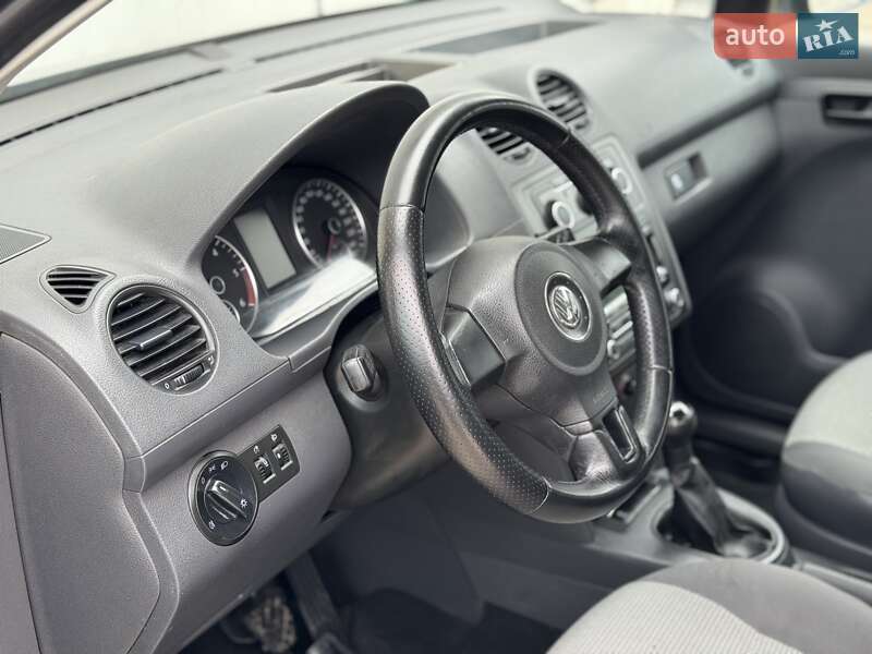 Минивэн Volkswagen Caddy 2011 в Сарнах