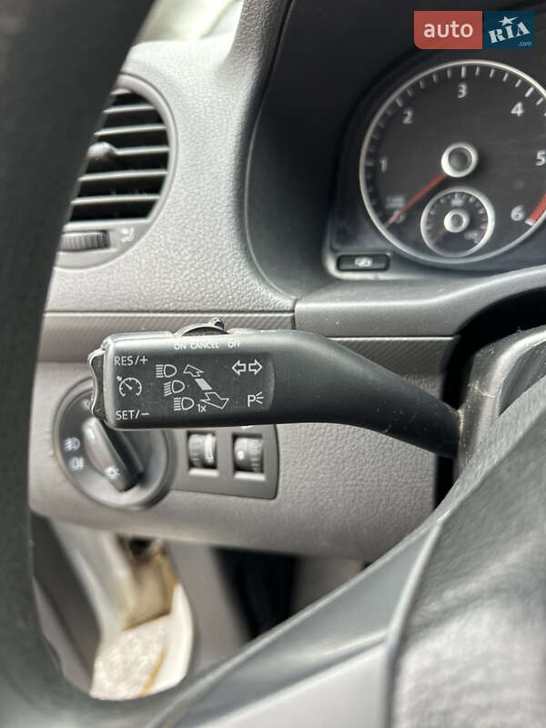Грузовой фургон Volkswagen Caddy 2012 в Киеве