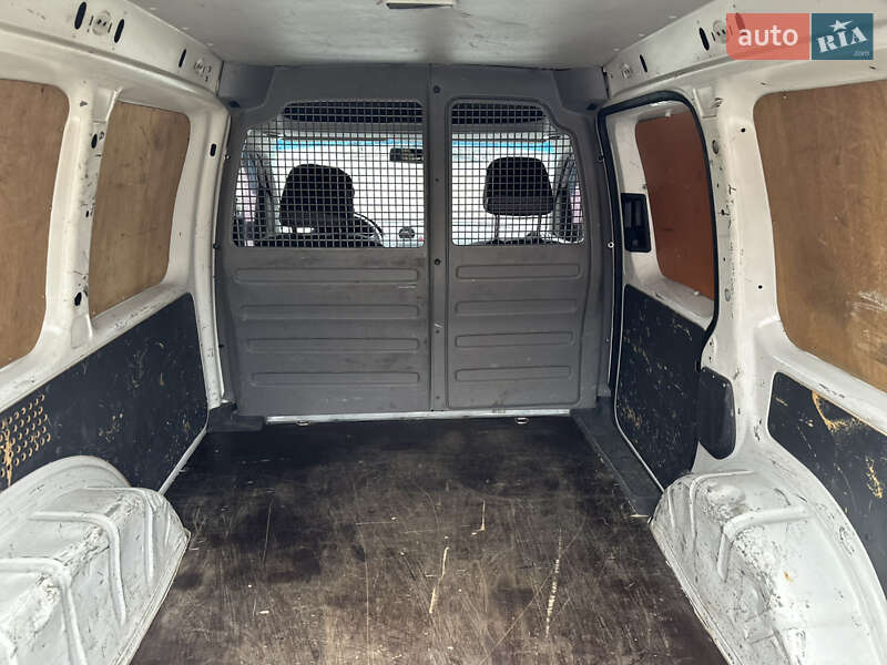 Грузовой фургон Volkswagen Caddy 2012 в Киеве