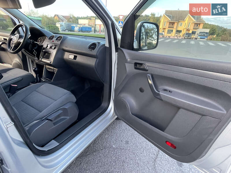 Минивэн Volkswagen Caddy 2011 в Солотвине фото 17 Минивэн Volkswagen Caddy 2011 в Солотвине