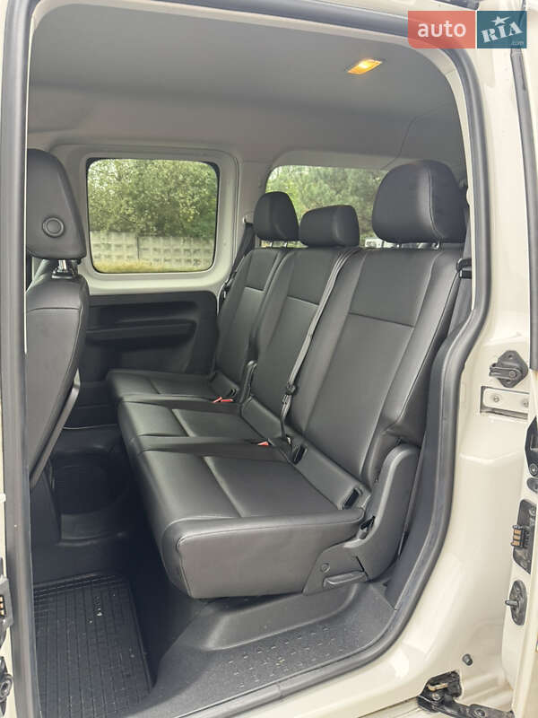 Минивэн Volkswagen Caddy 2016 в Львове