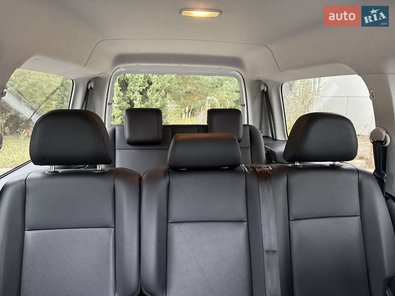 Минивэн Volkswagen Caddy 2016 в Львове