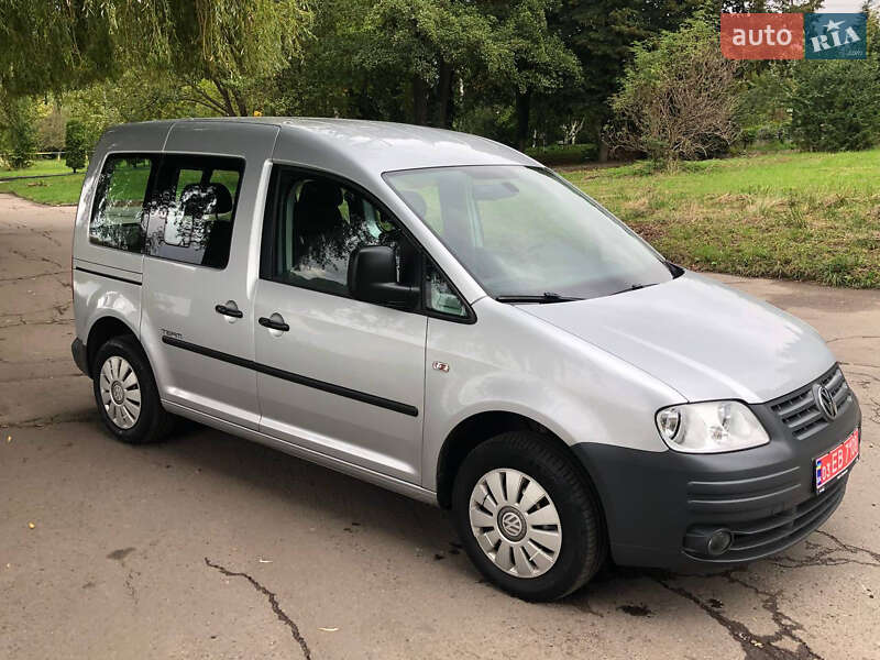 Минивэн Volkswagen Caddy 2010 в Ровно