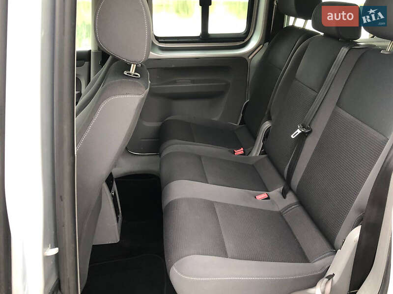 Минивэн Volkswagen Caddy 2010 в Ровно