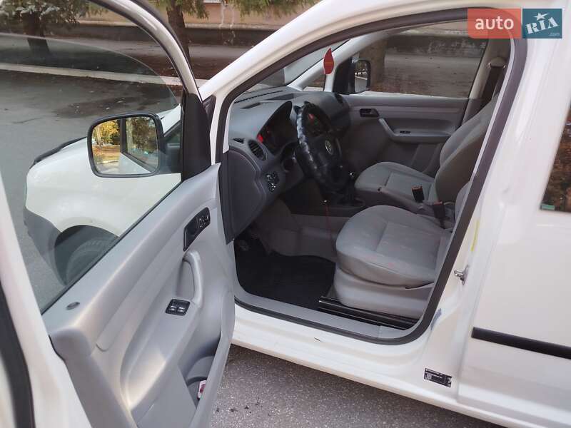Минивэн Volkswagen Caddy 2005 в Желтых Водах