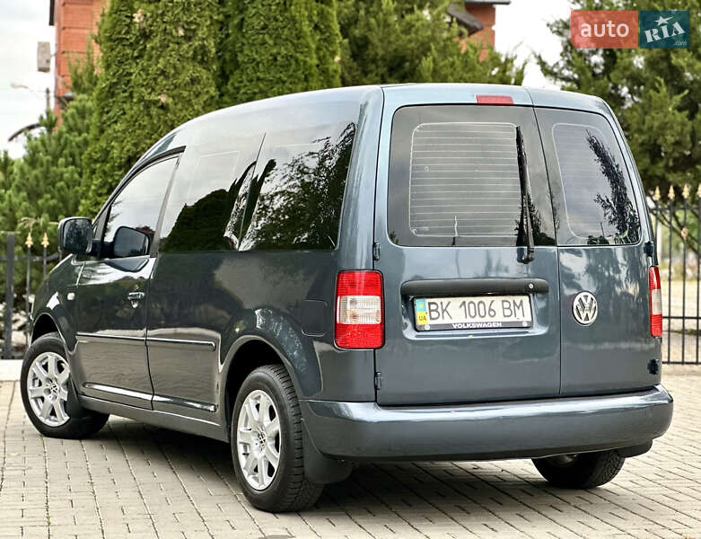 Минивэн Volkswagen Caddy 2004 в Кропивницком