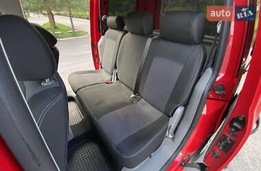 Минивэн Volkswagen Caddy 2008 в 