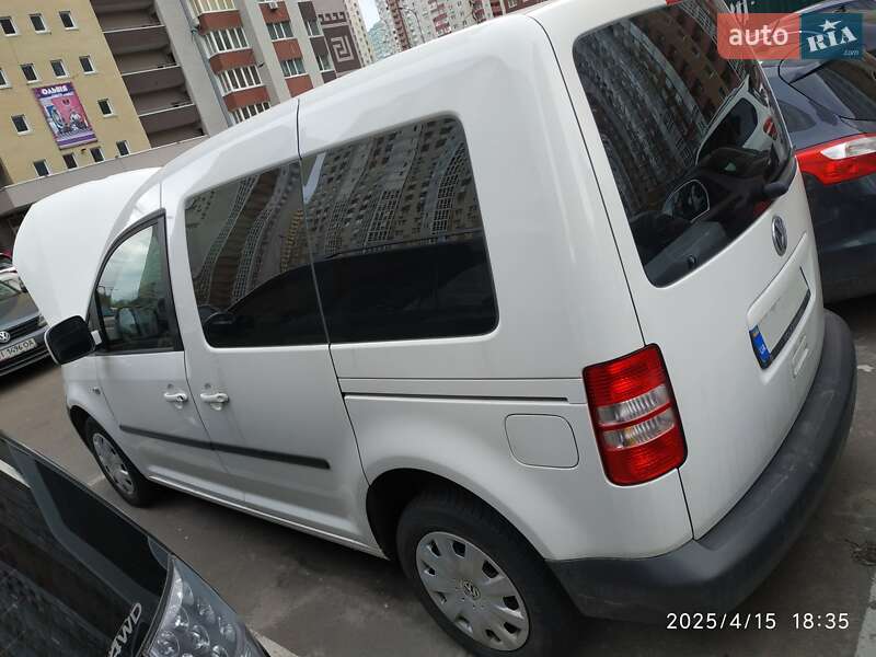 Минивэн Volkswagen Caddy 2010 в Чернигове