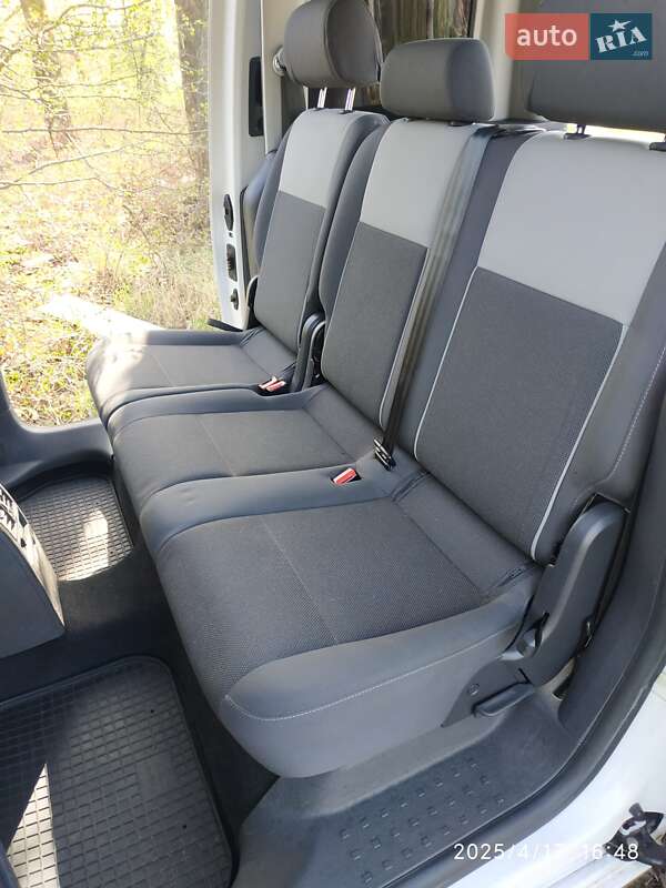 Минивэн Volkswagen Caddy 2010 в Чернигове