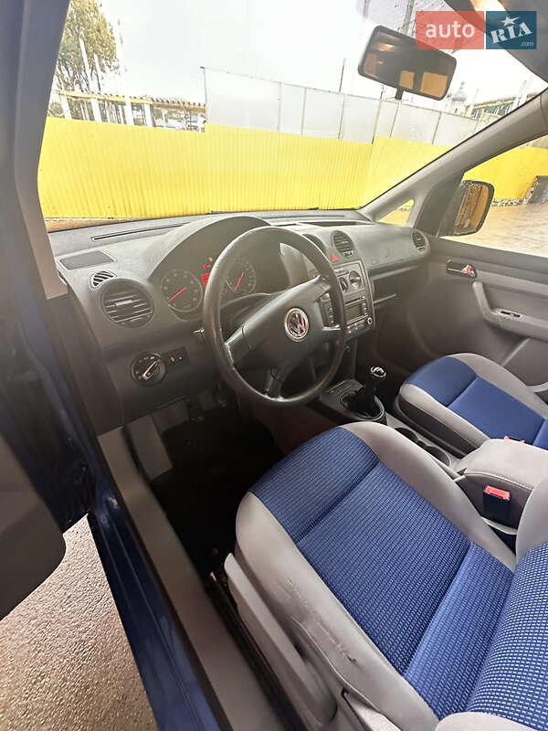 Минивэн Volkswagen Caddy 2005 в Збараже