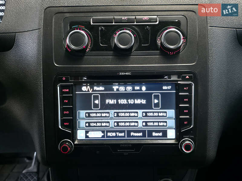 Грузовой фургон Volkswagen Caddy 2014 в Киеве