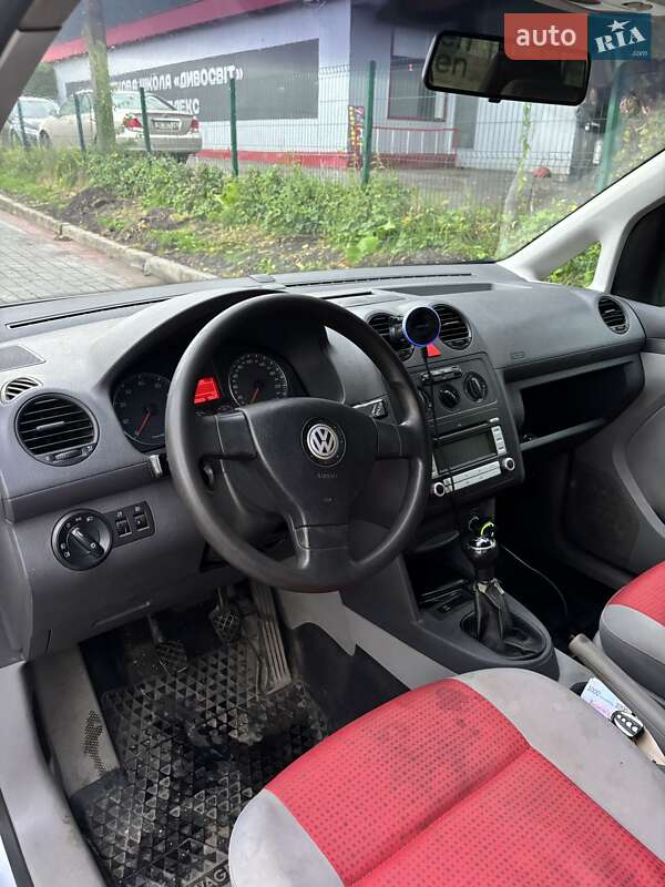 Минивэн Volkswagen Caddy 2008 в Львове