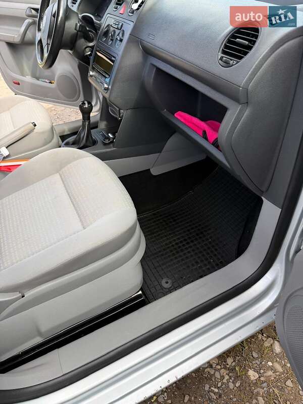 Мінівен Volkswagen Caddy 2009 в Бориславі